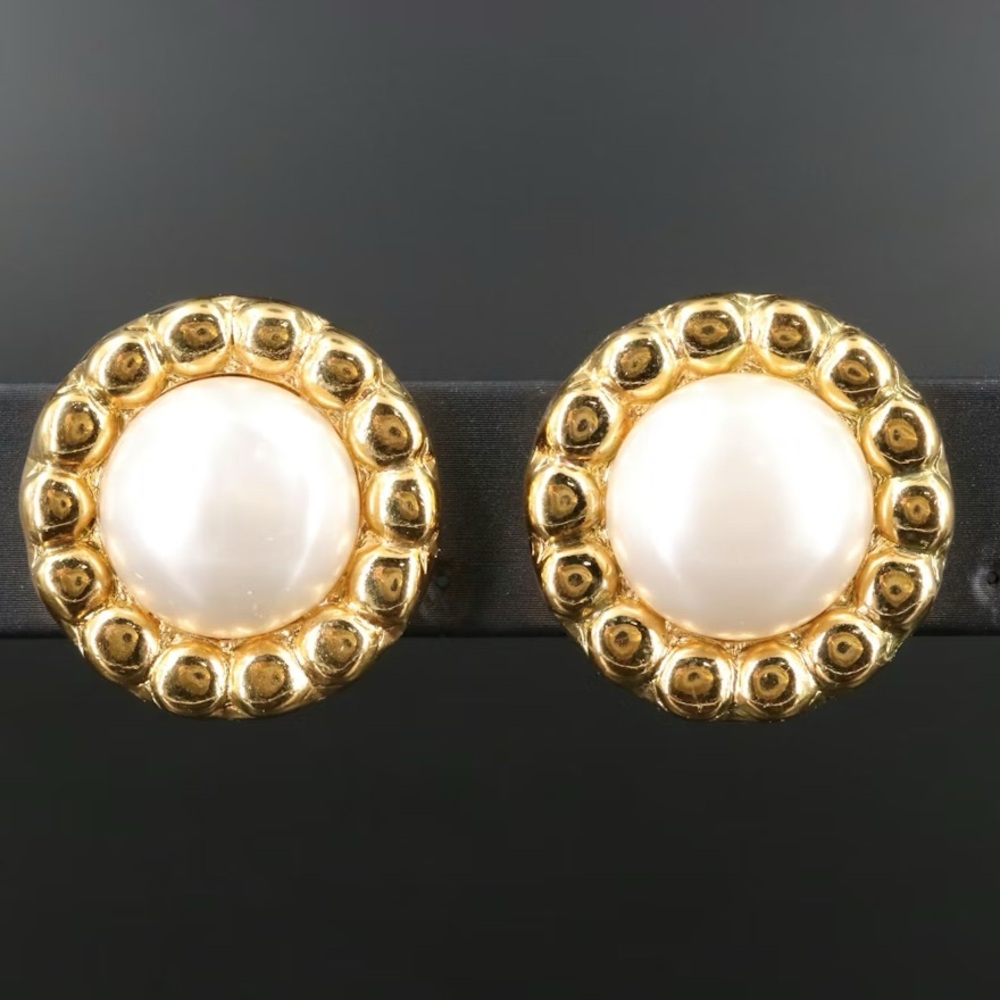 CHANEL Pearl Clip Earrings with Box